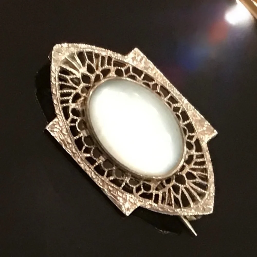 Antique Edwardian Sterling Silver Opaline Glass Brooch Pin 1900-1915